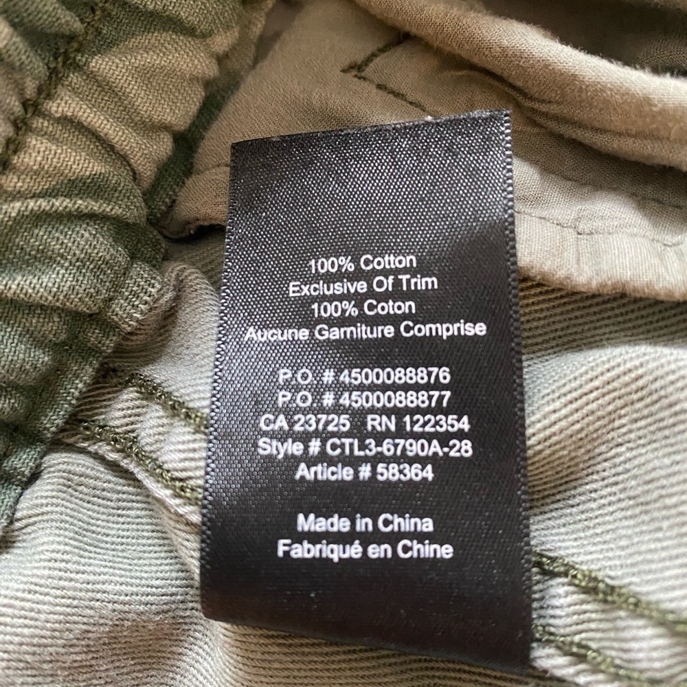 Aritzia TNA Camo Jogger Green Pants Size S - Picture 8 of 8